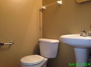 208 Springbrook Trl S, Oswego, IL 60543