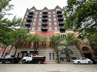 1444 N Orleans St, Chicago, IL 60610