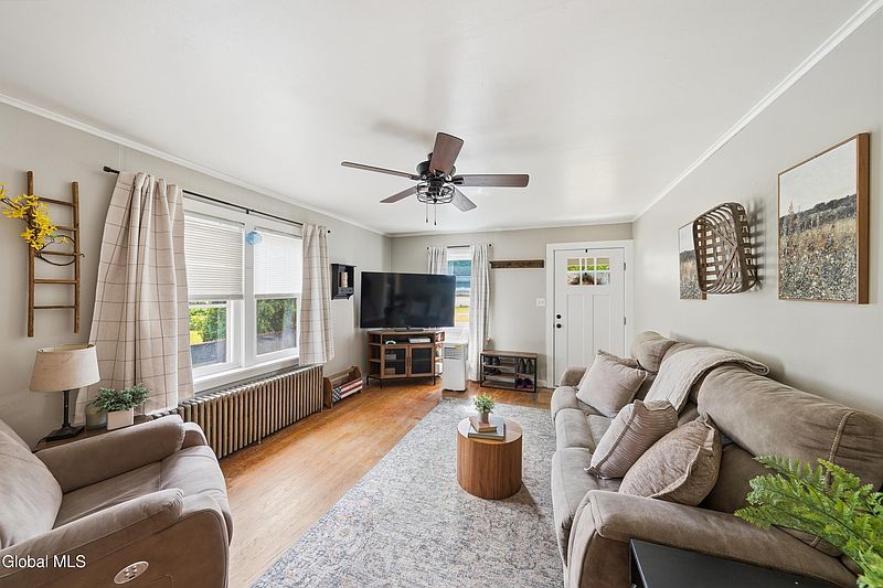 4th image of 3256 Williams Street