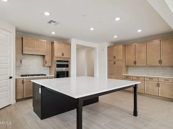 2706 E AGAVE KNOLL Road, Phoenix, AZ 85024