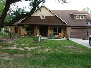118 Springwood Rd, Enchanted Oaks, TX 75156
