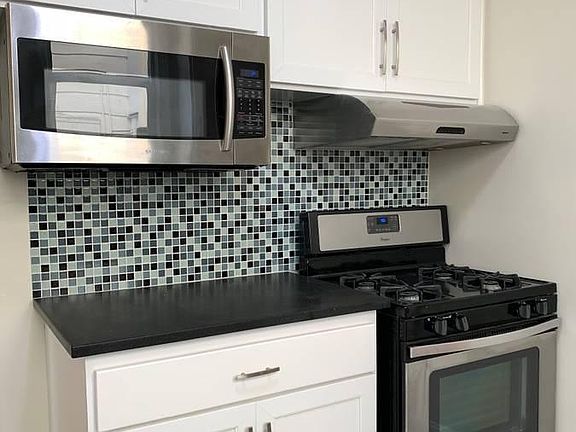 3rd image of 780 30th Ave