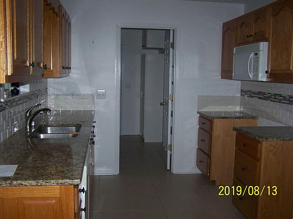3rd image of 291 Idlewild Dr