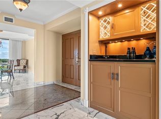 7515 Pelican Bay Blvd APT 7B, Naples, FL 34108