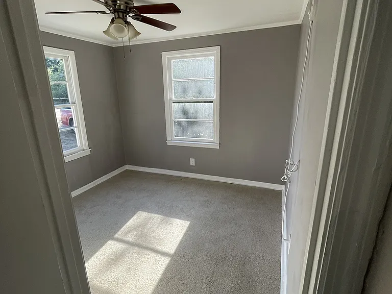 140 Weaver St — Photo 10