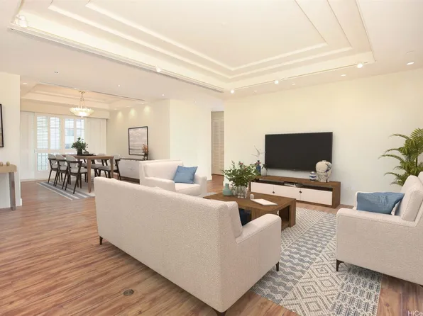 1740 S Beretania St APT 8, Honolulu, HI 96826