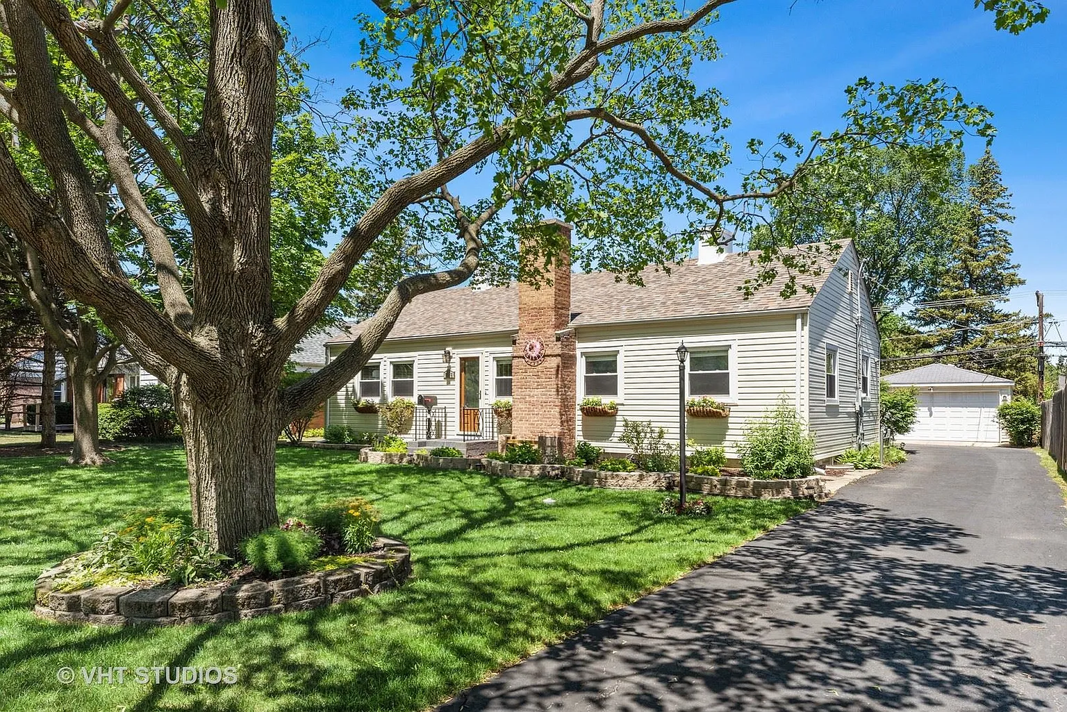 2018 Central Rd photo 1