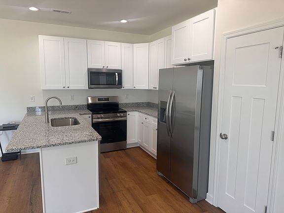 2nd image of 2822 Fay Jones Rd