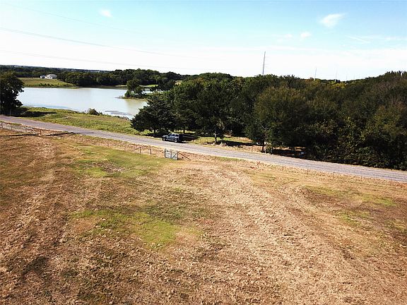 3rd image of 1 County Road 935