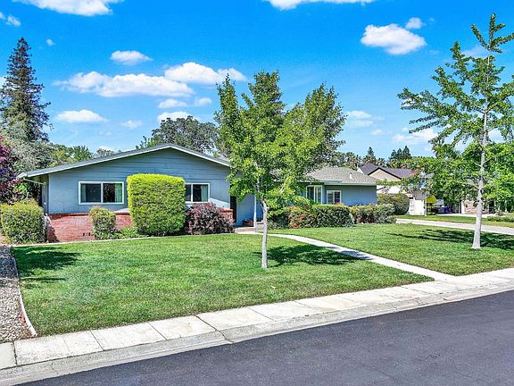 4th image of 240 Peach Tree Avenue