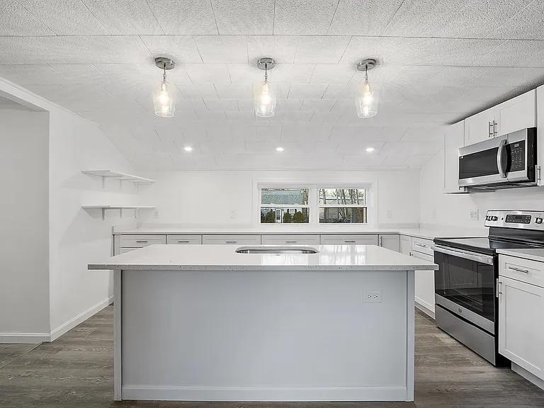 47 Railroad Ave #2 — Photo 8