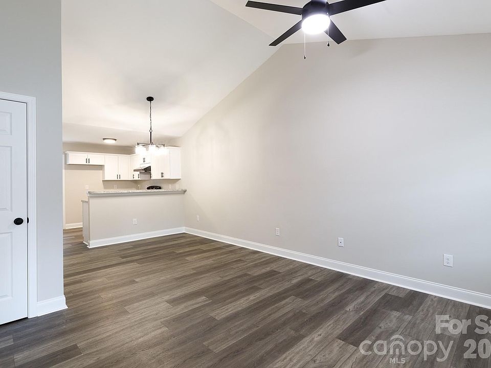 1st image of 1530 Tiana Way
