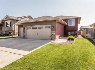 4404 S Wassom Ave, Sioux Falls, SD 57106
