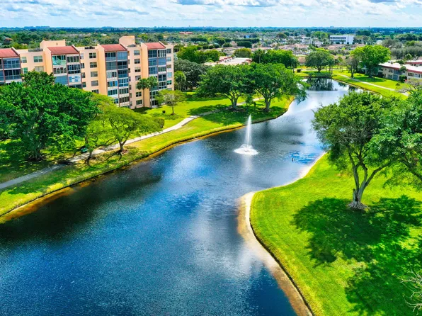 26 Abbey Lane #305, Delray Beach, FL 33446