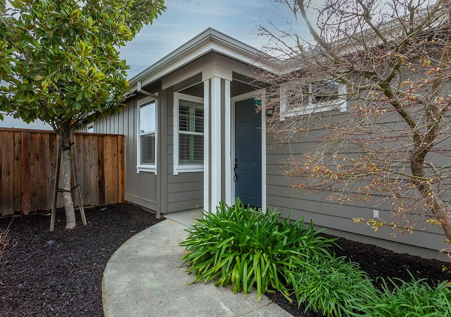 Modern Elegance in the Heart of North Napa — Photo 4