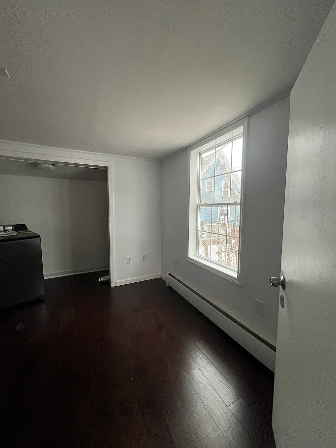 2 bed, 750 sqft, $1,900 — Photo 4