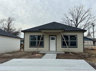 608 S 3rd St, Morris, OK 74445