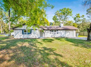 10182 Pineview Dr, Foley, AL 36535
