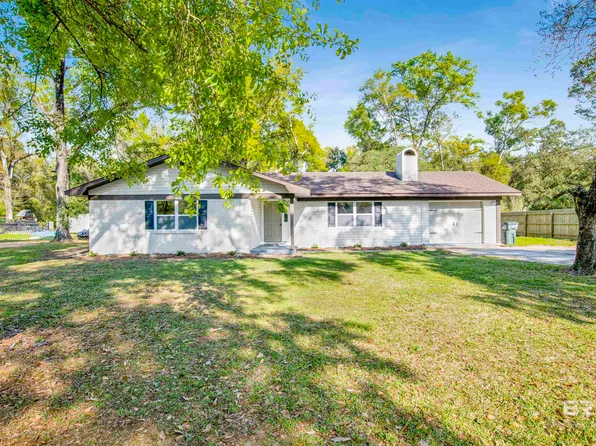 10182 Pineview Dr, Foley, AL 36535