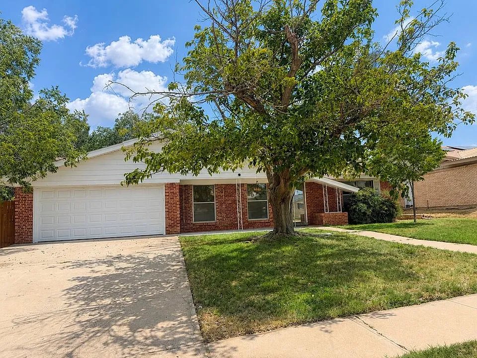 2709 Rebecca Dr