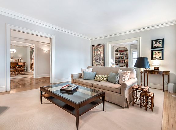 3rd image of 2258 N Lincoln Park W Unit 1B