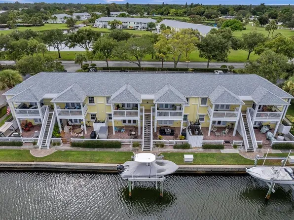 4770 Beach Dr SE #B, Saint Petersburg, FL 33705