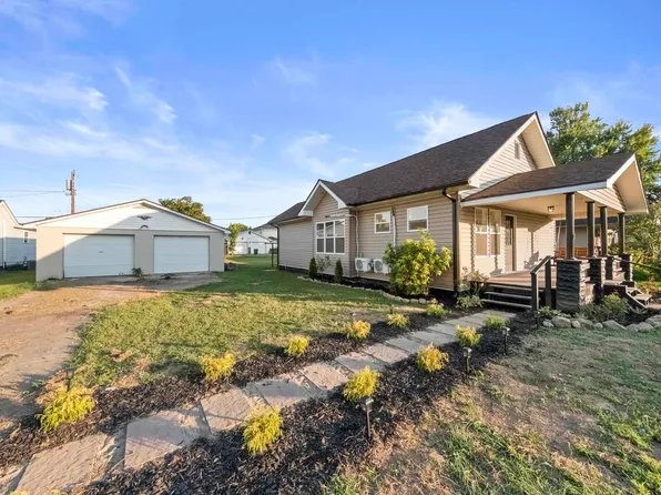 329 4th Ave, Worthington, KY 41183