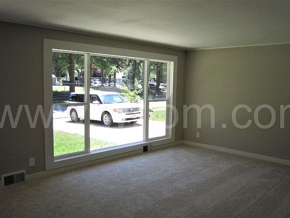 3rd image of 191 Van Doren Dr