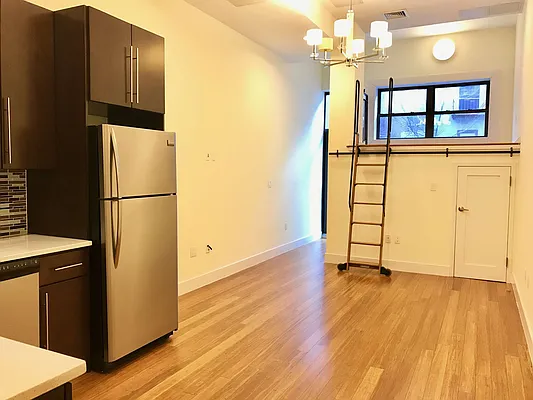 Rented by NY Space Finders Inc. | media 57