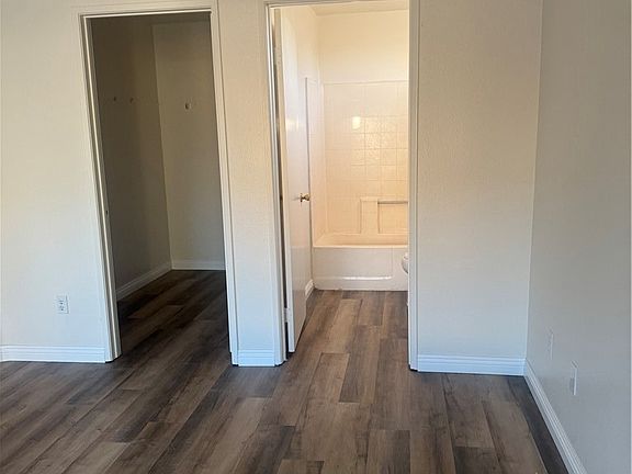3rd image of 17891 Kendall Cir