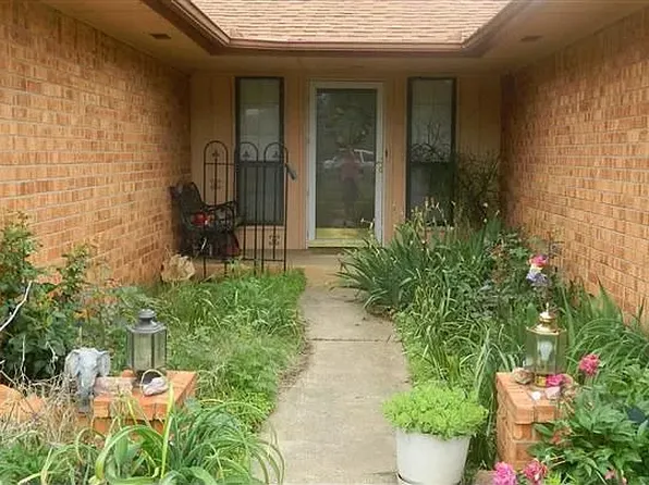 8109 NW 89th St, Oklahoma City, OK 73132