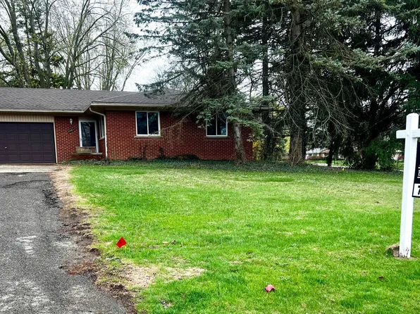 35601 Five Mile Rd, Livonia, MI 48154