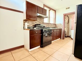 7336 S Artesian Ave APT 3, Chicago, IL 60629