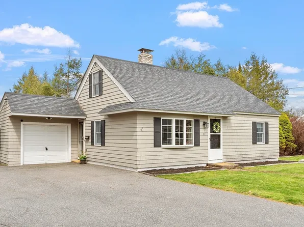44 Spruce St, Shrewsbury, MA 01545