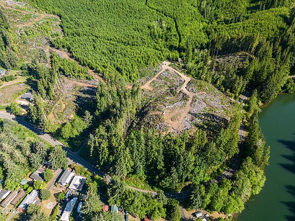 3rd image of 2369 Siletz Hwy