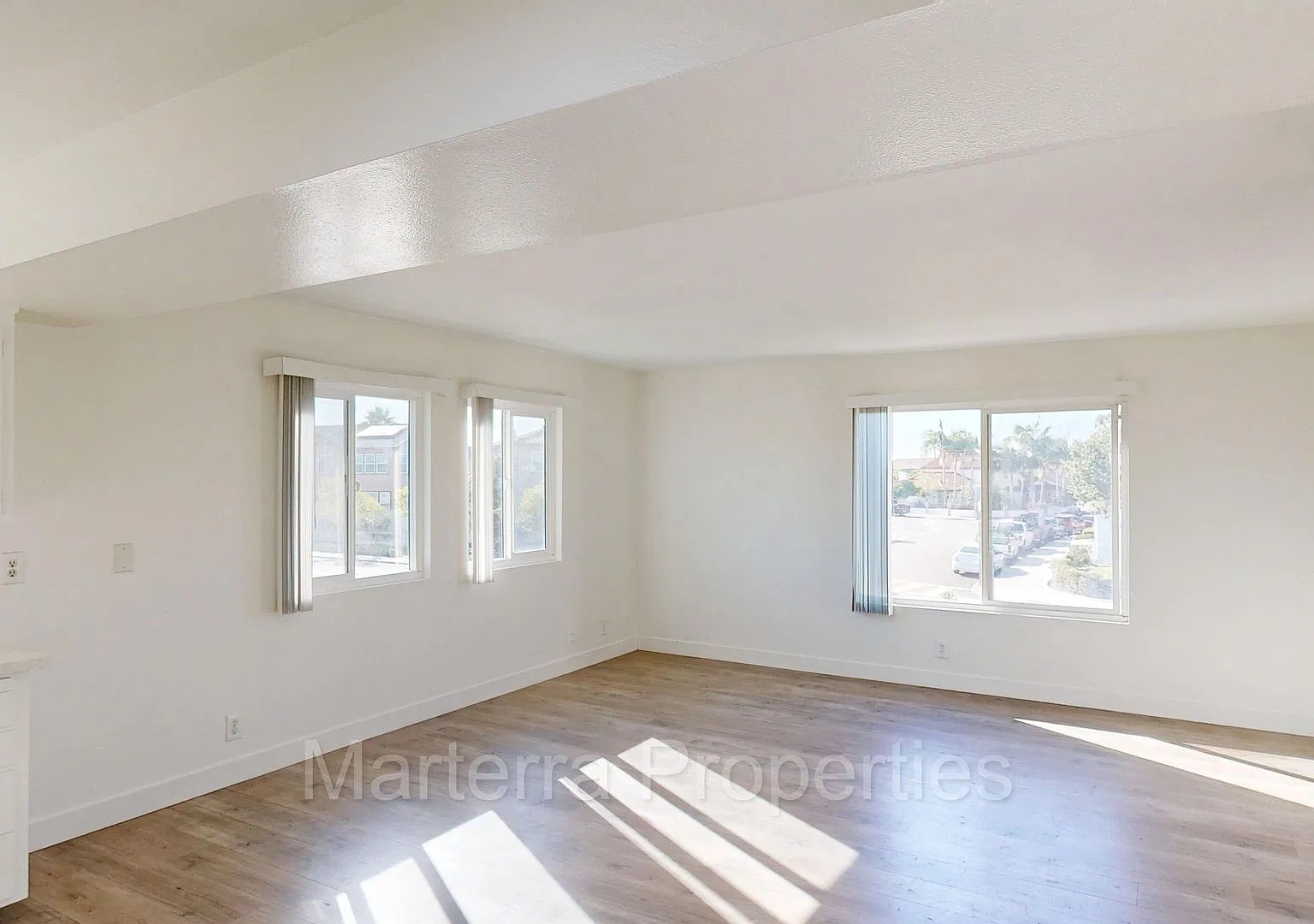 2861 Mendoza Dr — Photo 4