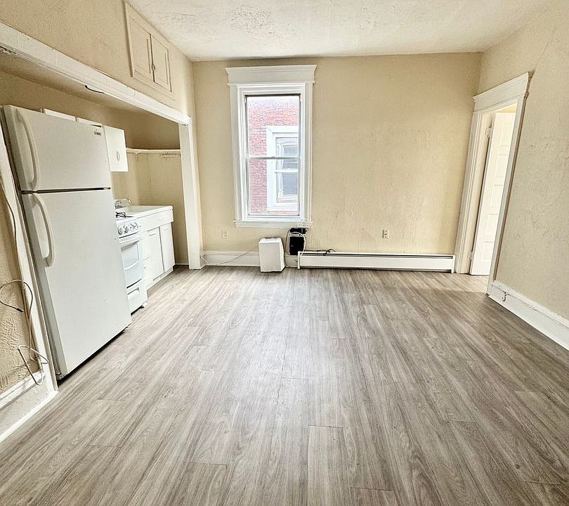 1st image of 5040 Walnut St #3R