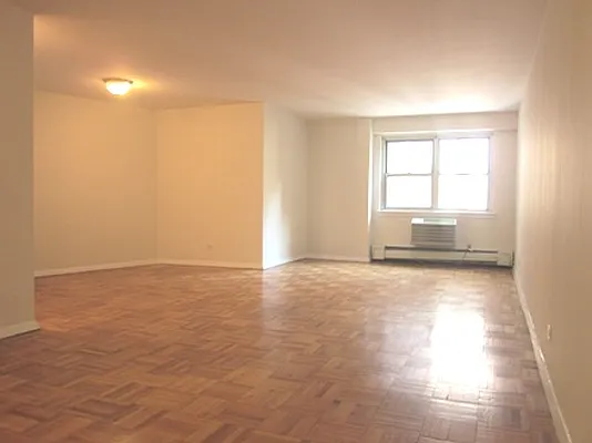 Rented by Metropolitan Equities | media 18