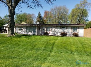 5851 Fairhaven Dr, Toledo, OH 43623