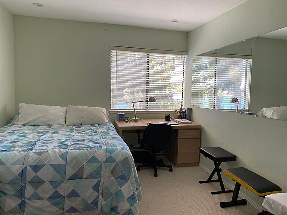 5th image of 922 Beach Park Blvd APT 36