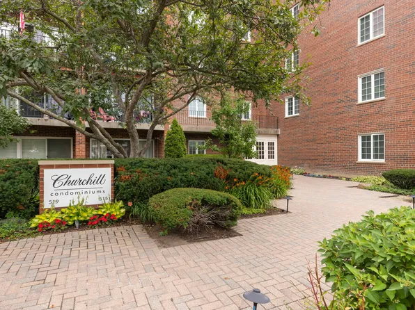 515 N Main St APT 3CS, Glen Ellyn, IL 60137