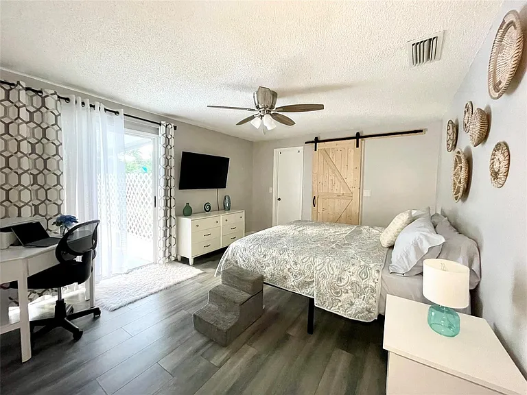 1150 SW Jumper St — Photo 6