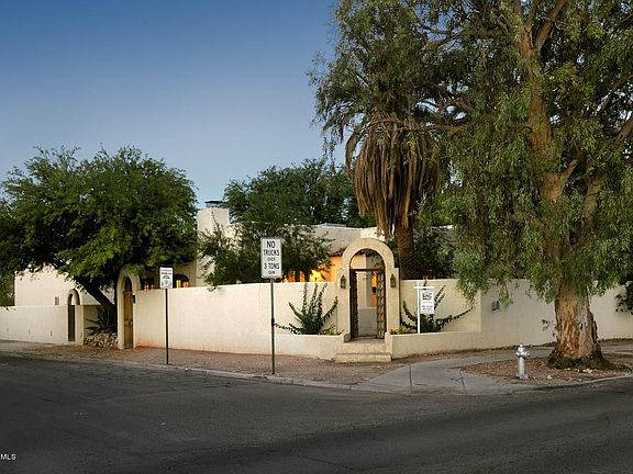 Corner lot view.