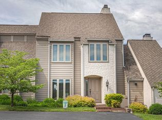 5280 Hunting Hills Sq, Roanoke, VA 24018