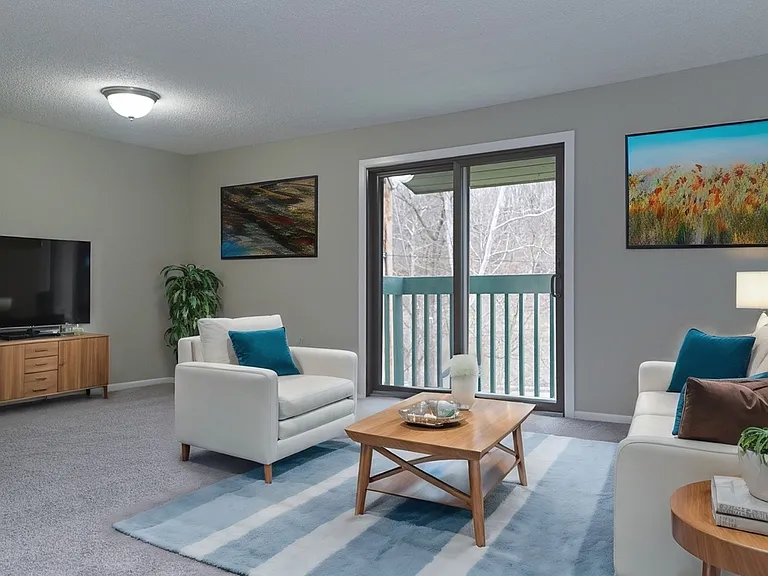St. Clair Woods Apartments — Photo 13