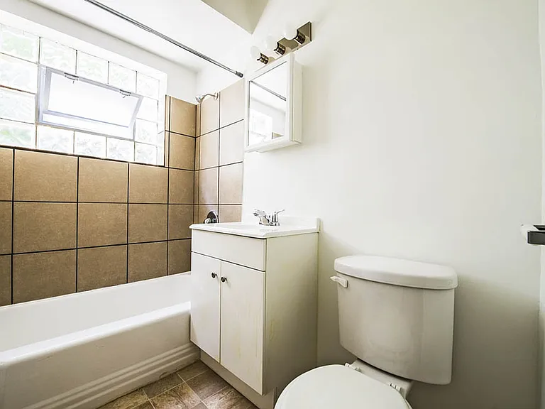 8751 S Cottage Grove Chicago, IL 60619 — Photo 1