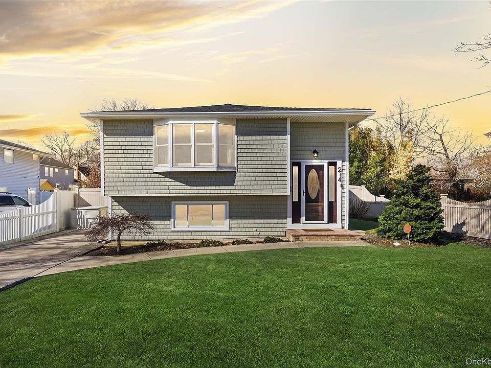 1st image of 214 Ralph Avenue