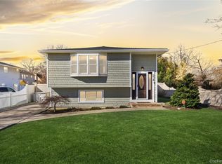 214 Ralph Avenue, Babylon, NY 11702