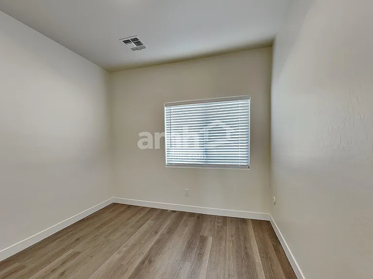 8854 W Northview Ave — Photo 12