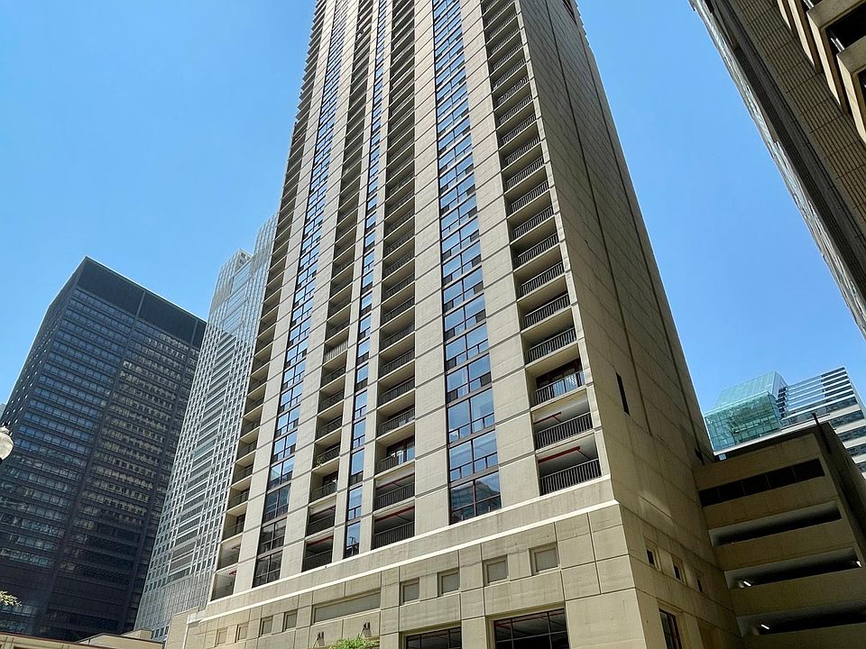1st image of 200 N Dearborn St Unit 2605
